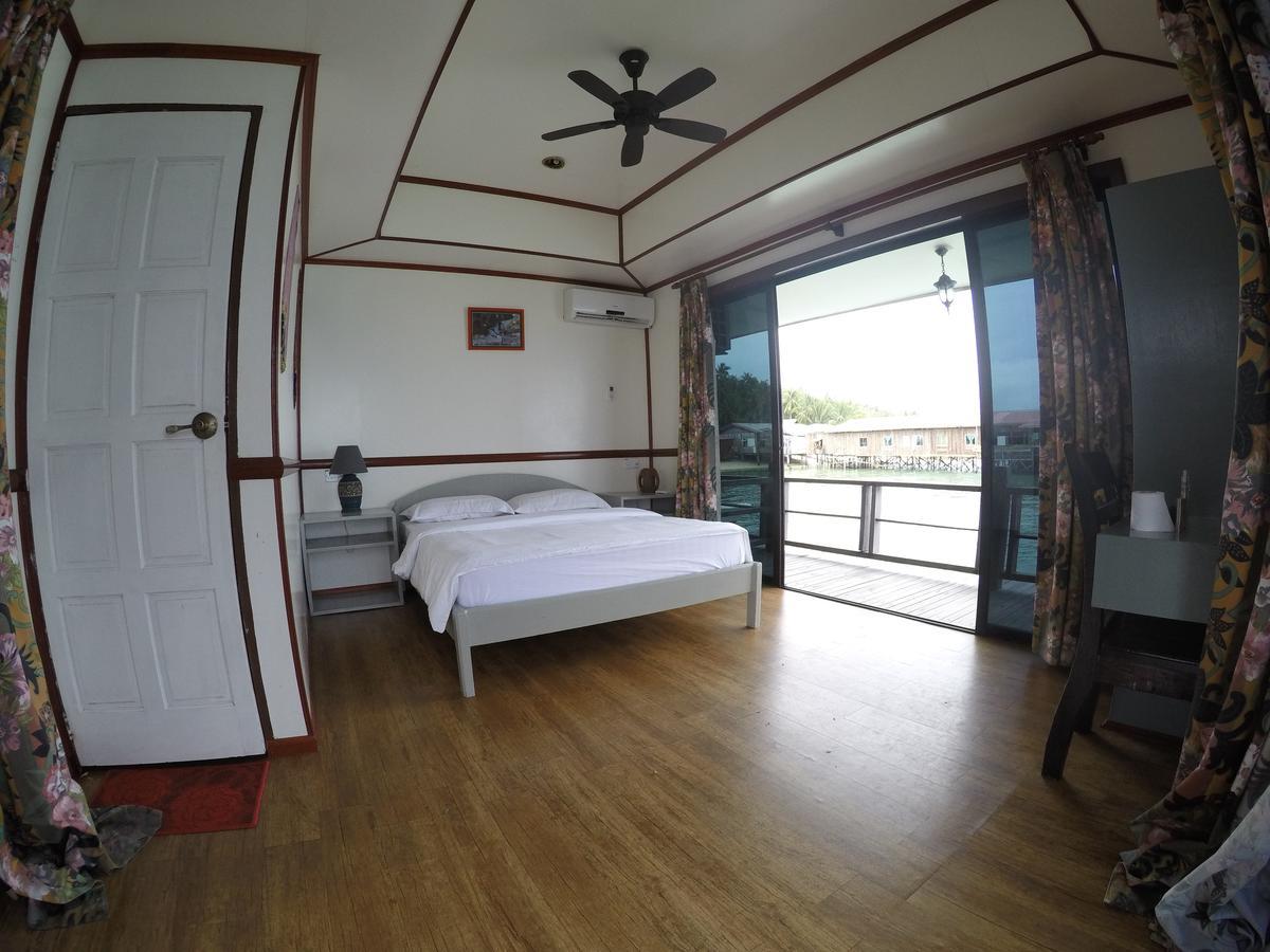 Mabul Paradise Lodge Mabul Island Exterior photo