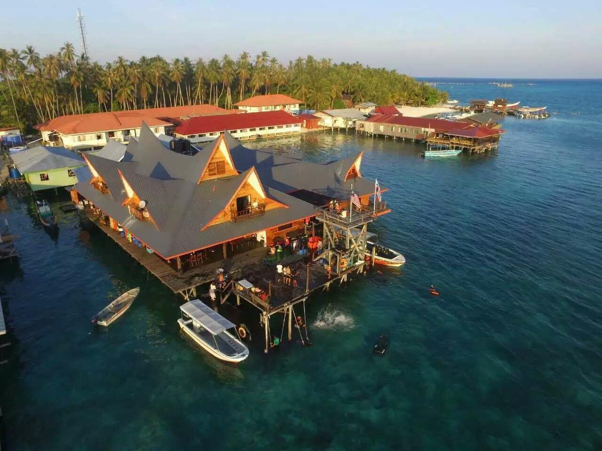 Mabul Paradise Lodge Mabul Island Exterior photo
