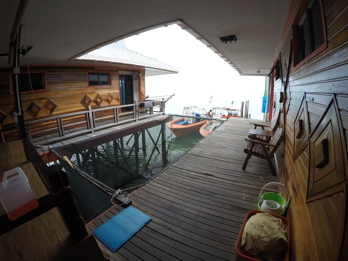 Mabul Paradise Lodge Mabul Island Exterior photo