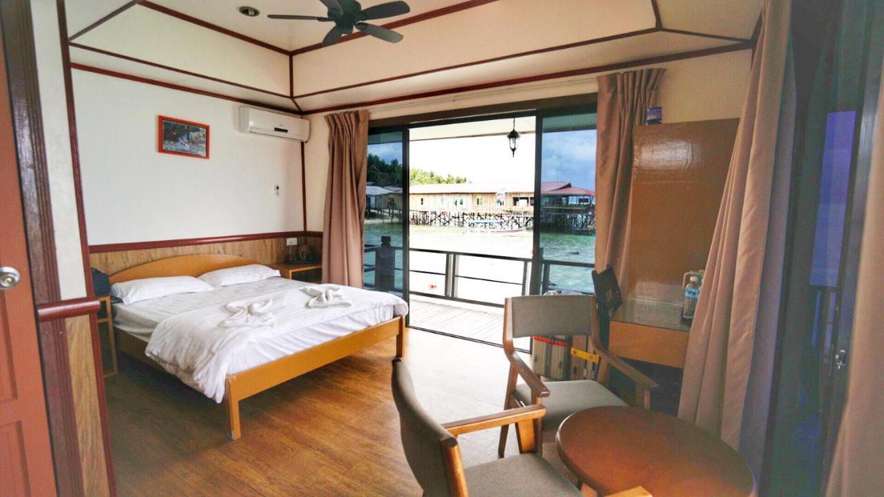 Mabul Paradise Lodge Mabul Island Exterior photo