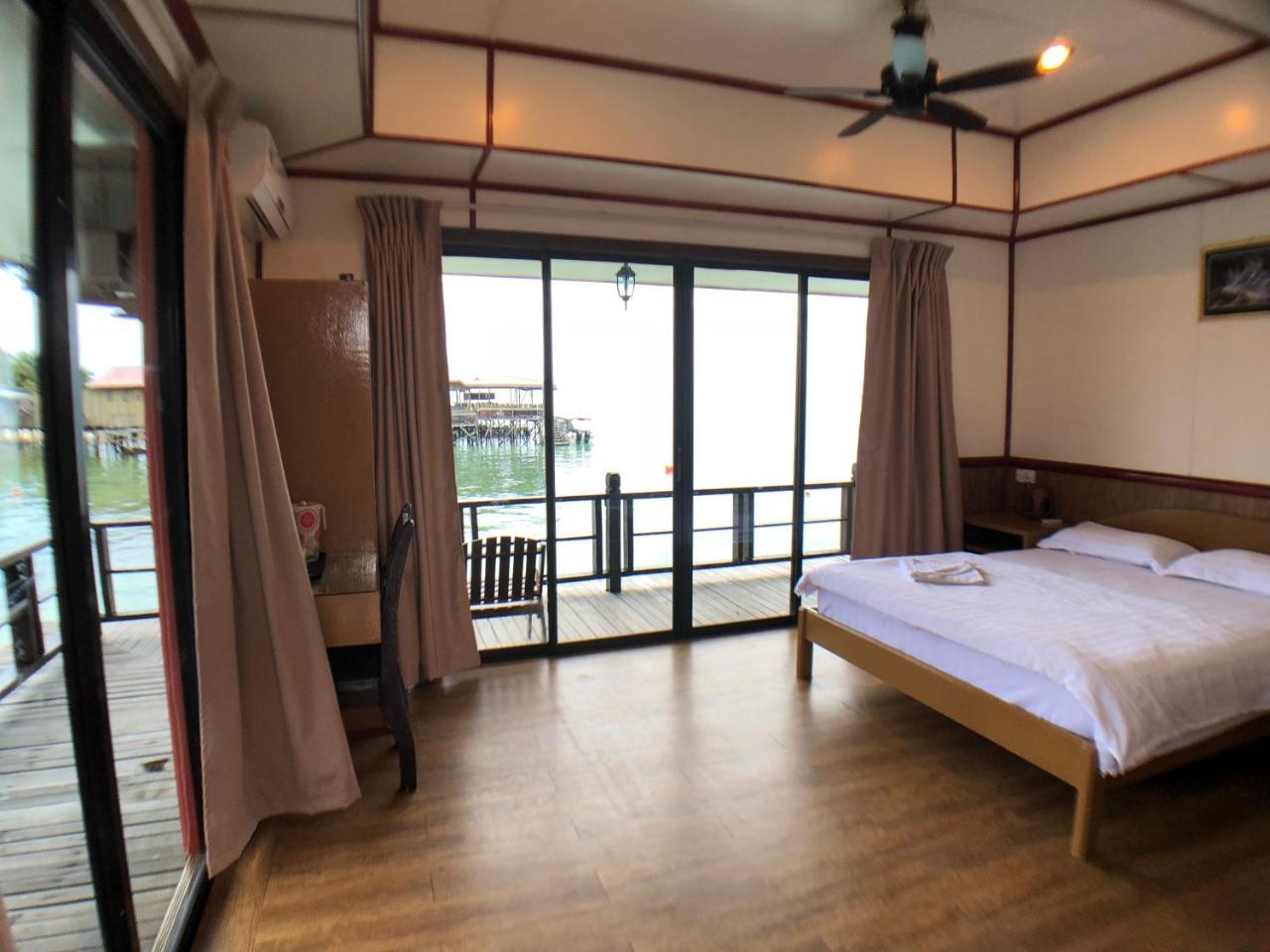 Mabul Paradise Lodge Mabul Island Exterior photo